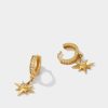 star. gold. earrings.