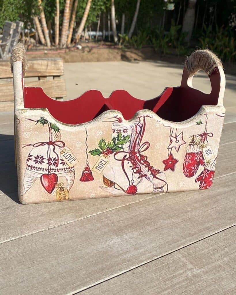 Christmas Themed Organizer 