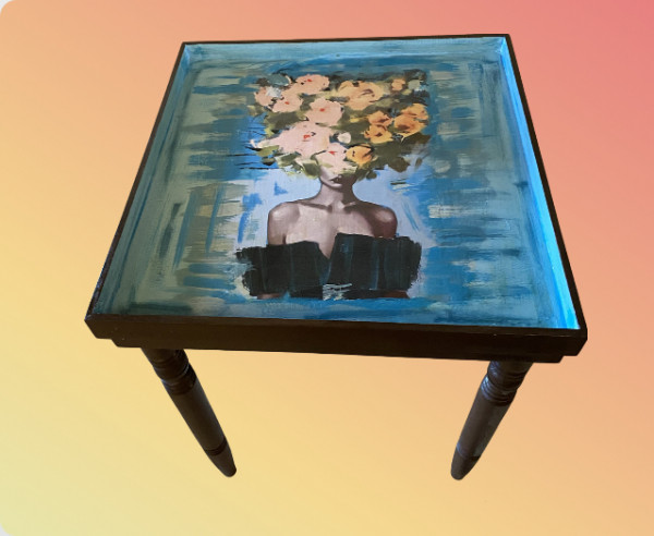 60 x 60 cm wooden table hight 60