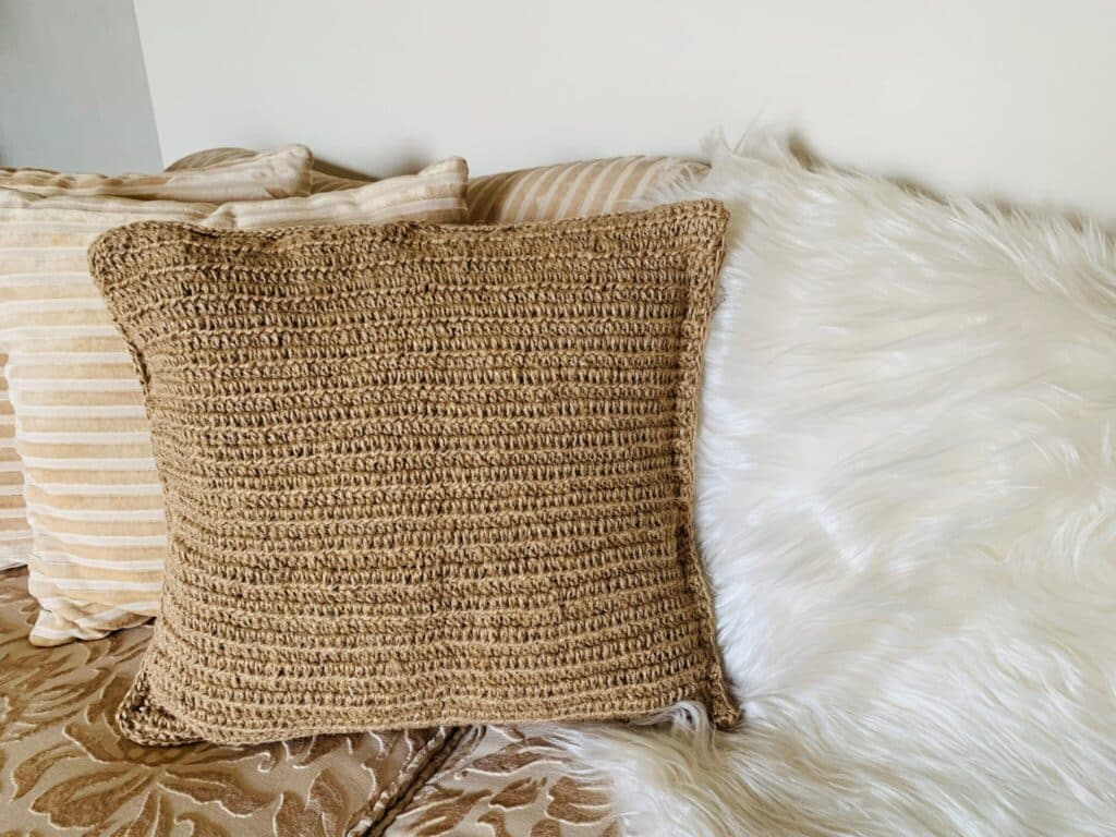 Jute rope cushion - I Make This