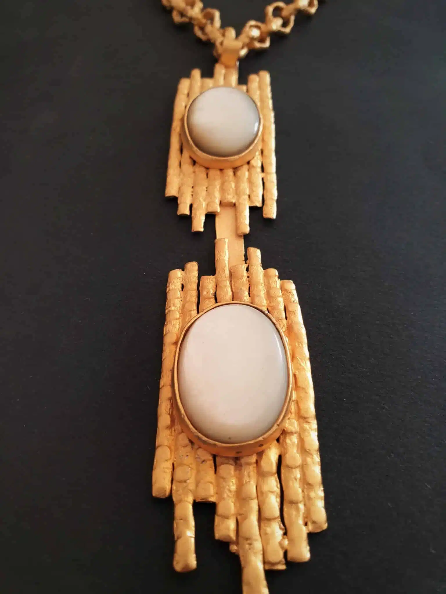 Two oval mother of pearls irregular bars 3 20221211 095559 copy scaled