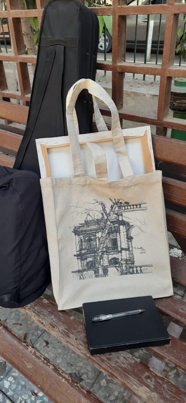 At the faculty of arts with the tote bag