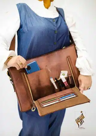 شنطه لاب توب جلد طبيعي 2 384063524 3511365552438896 2794668384871280588 n 2