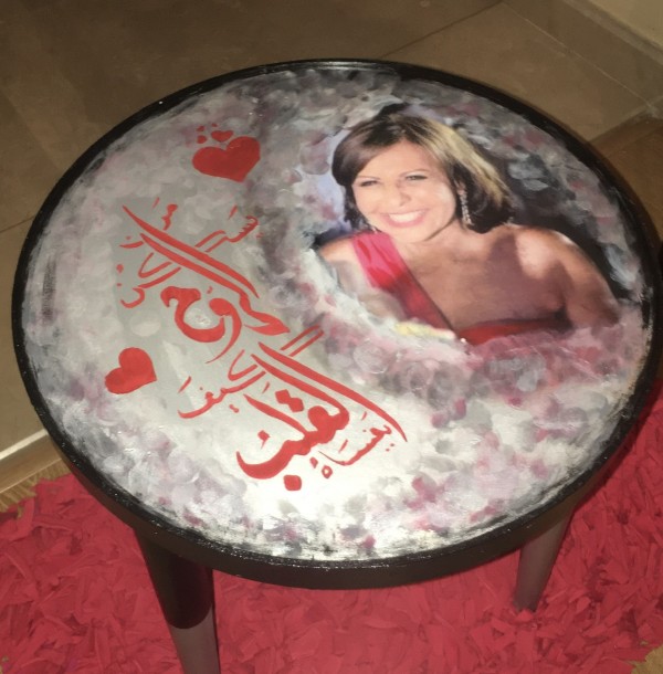 Personalized photo table