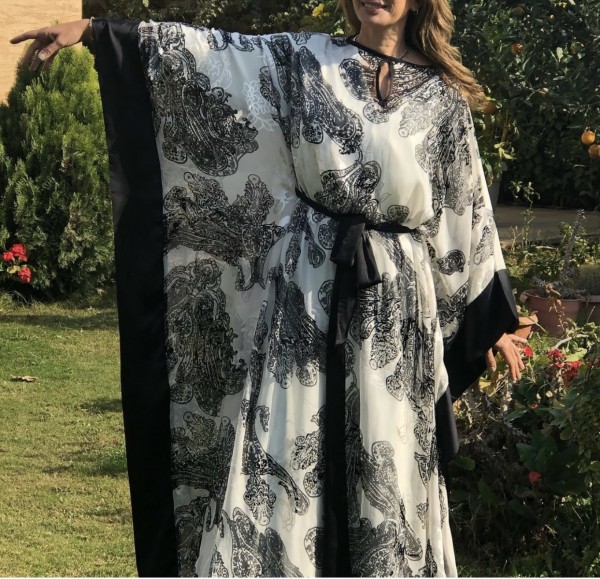 Black & white kaftan