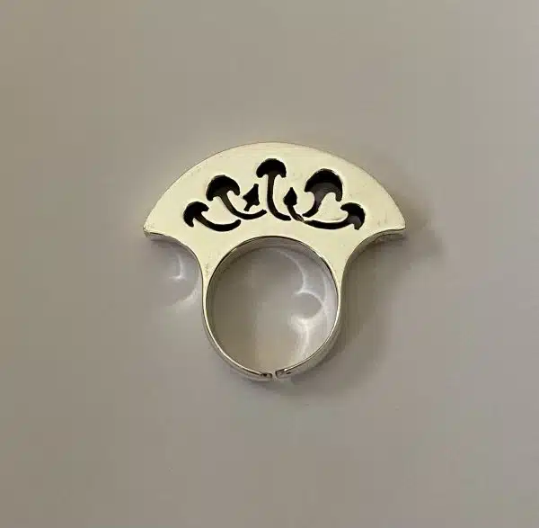 Lotus ring