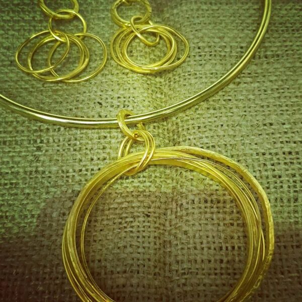 Attached bangles pendant with matching earring 1