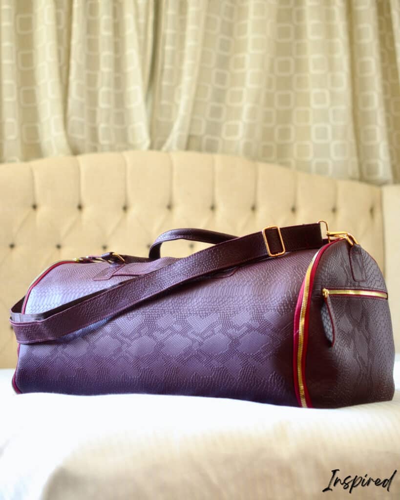 Foldable duffle bag