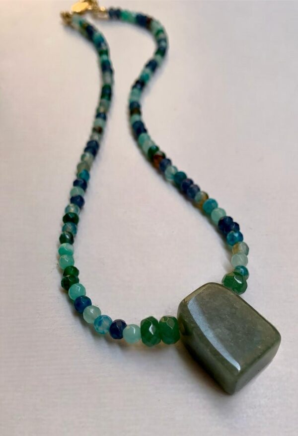 Necklace made of Pink Agate stone and small Jade stones
