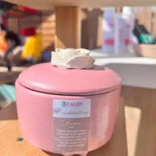 natural scented soy candle