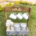 Wooden tray with stand and hangers for mugs