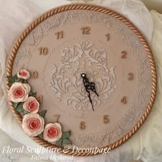 Floral summon wall clock