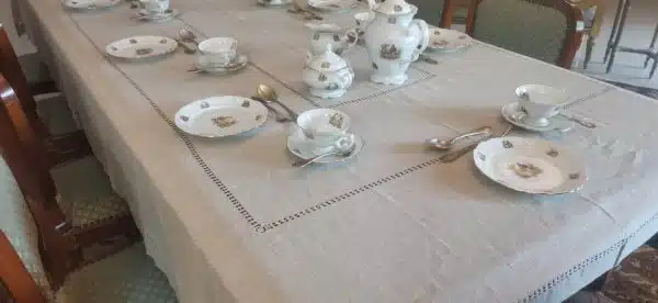 Linen table cloth