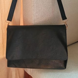 leather crossbag