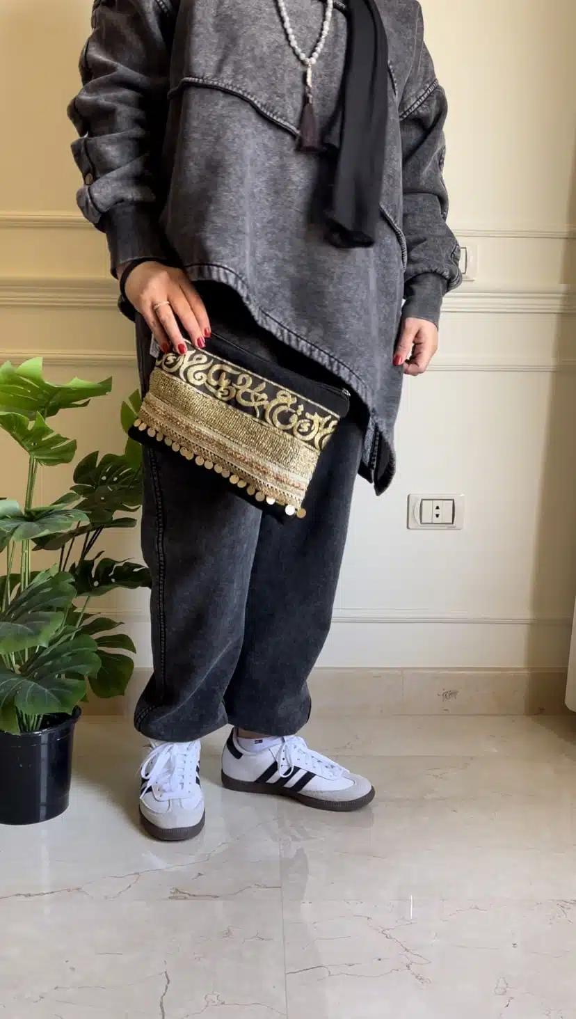 Summer Clutches different colors 2 IMG E2440