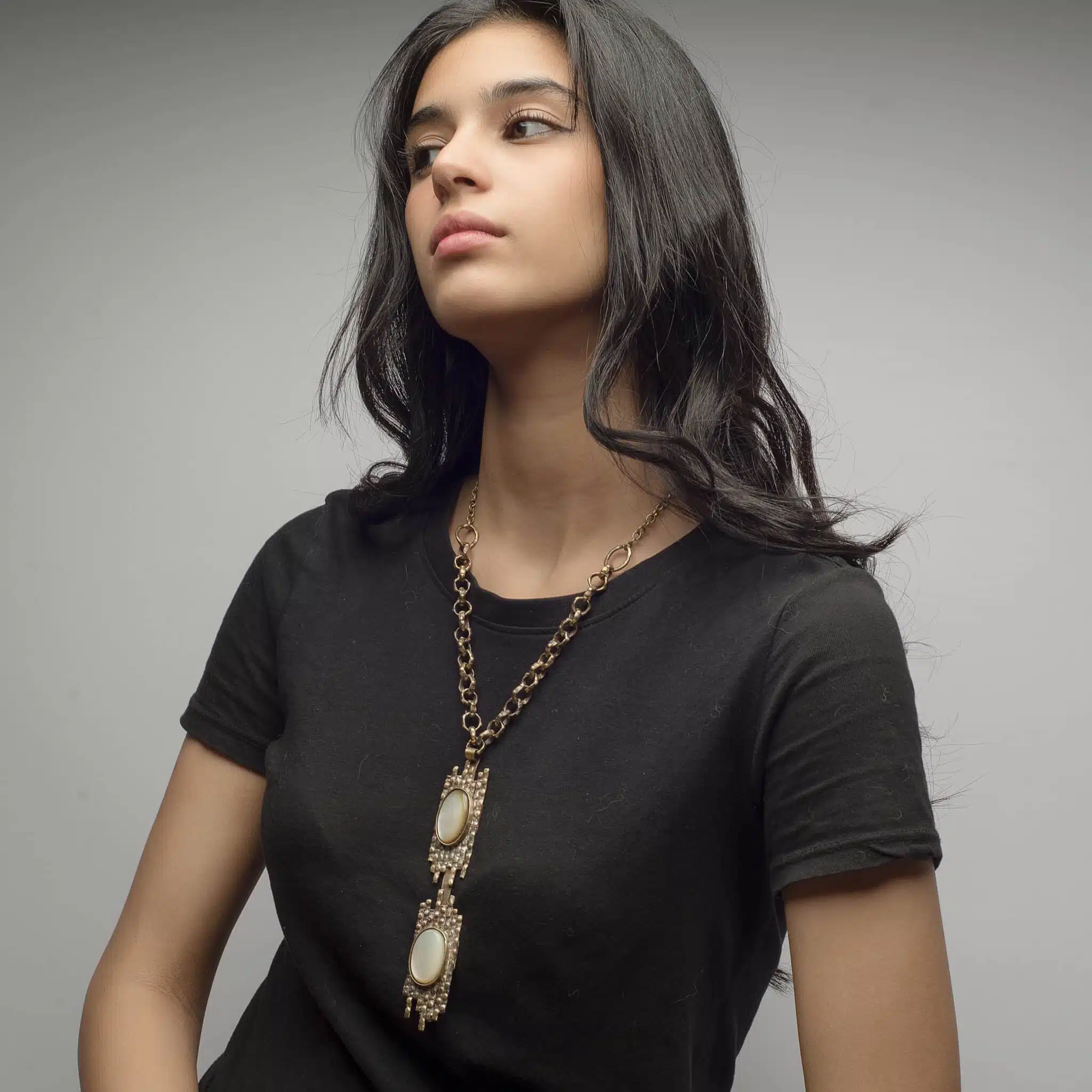 Two oval mother of pearls irregular bars 6 SAY 3455 scaled