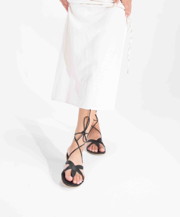 Black star sandal