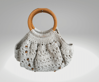 Crochet bag with beads