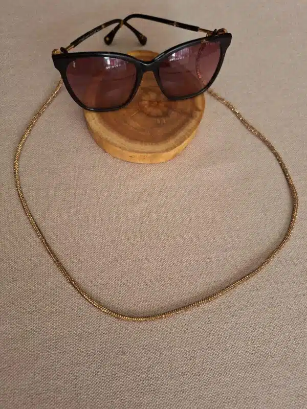 IYOU Street Shot Eyeglasses Chains Peral gold Glasses Chain Anti-lost Eyeglass Accessories Travel Anti-lost Sunglasses Cord for Women and Girls