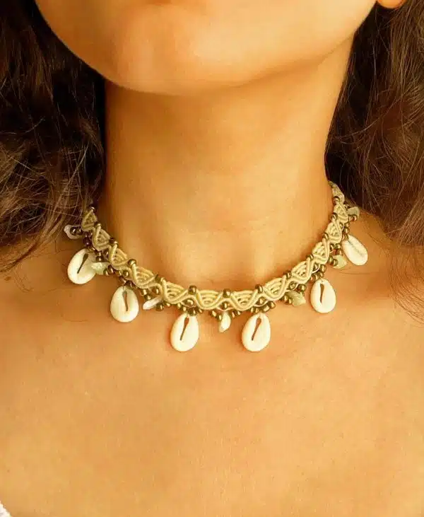 Shells Choker