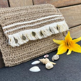 Burlap crochet clutch