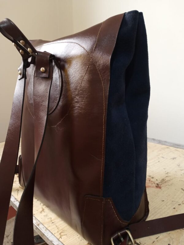 blue and brown backbag2