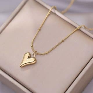 golden heart necklace. stainless steel, goldplated