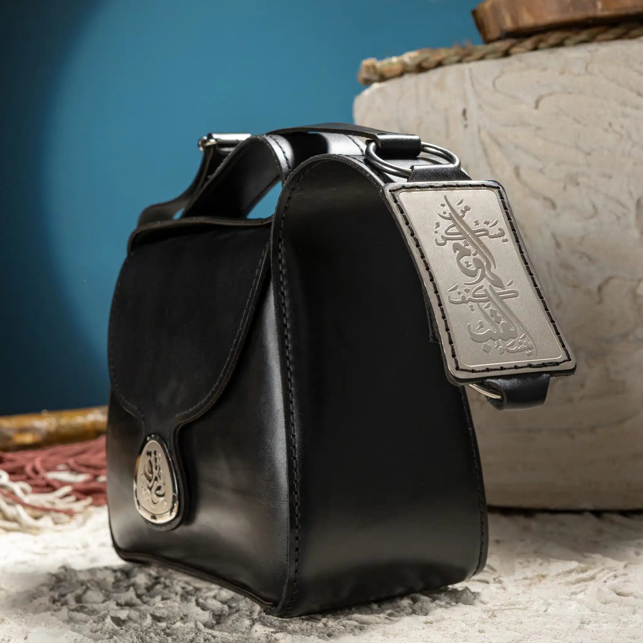 0112 Handmade Genuine leather cross bag with pottery (Black) 6 ezz 15 scaled