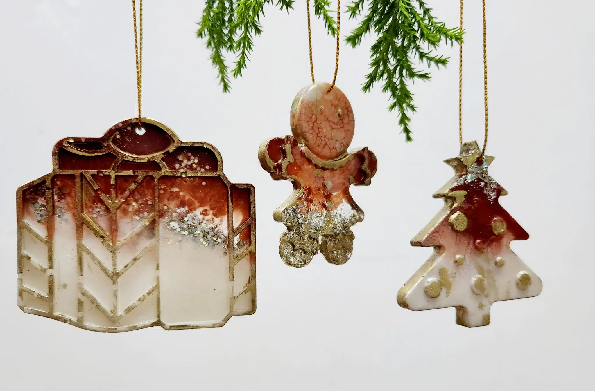 Resin ornament set 7 1 Resin ornament set 7