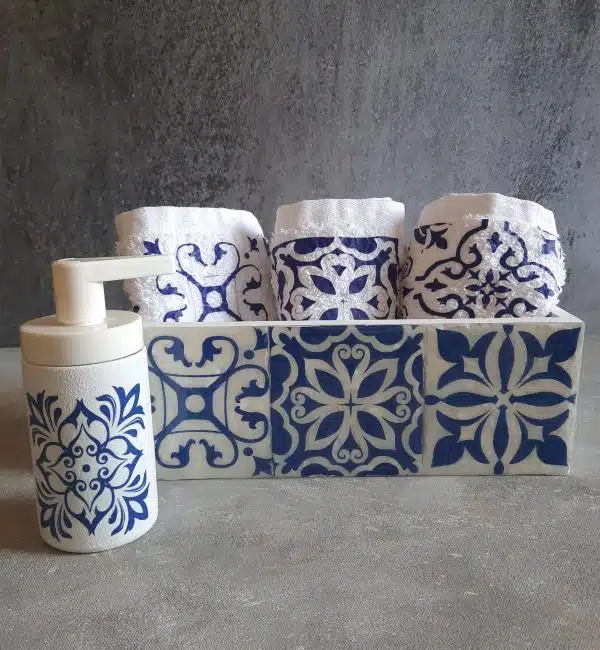 Blue tiles set