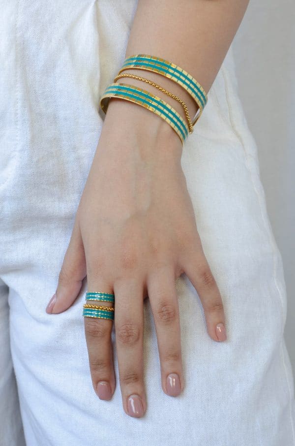 Serene bangle