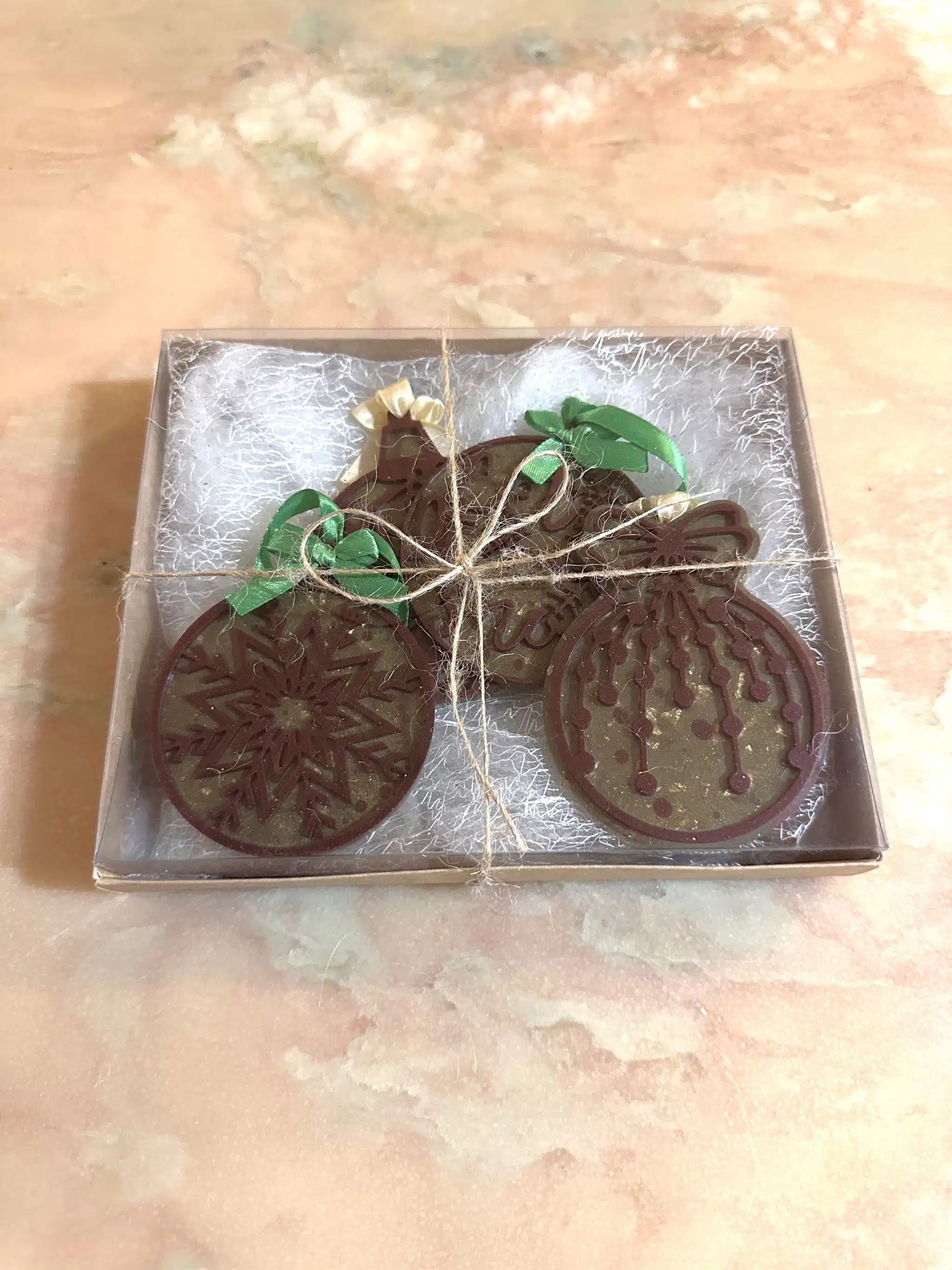 Wine-Red Christmas Ornaments' Set 3 wine red christmas ornaments