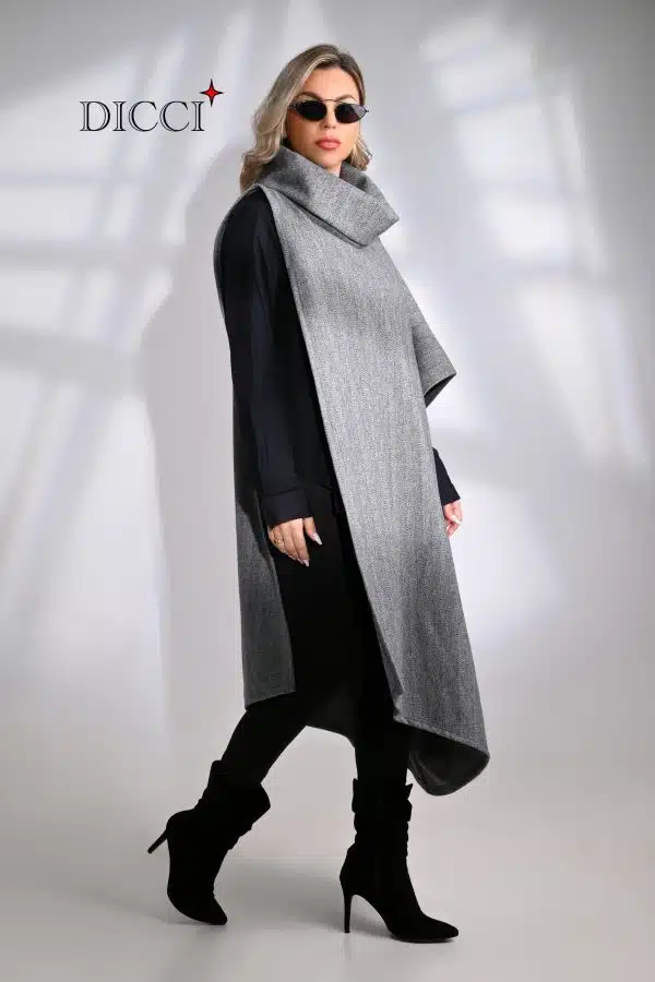 Wool Cape in Style