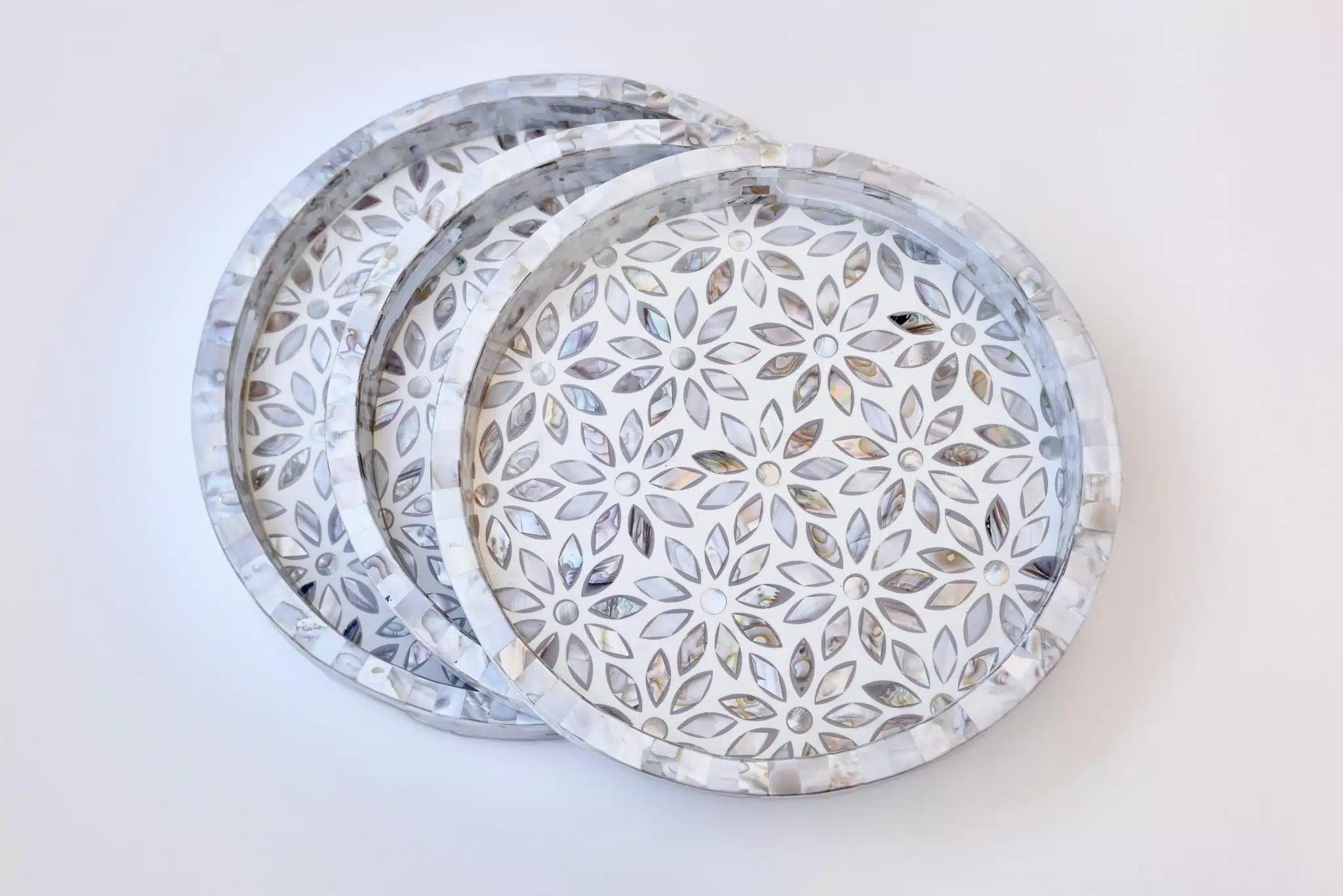 Mother of Pearls Flowers tray KT-c-02 45/40/35 set of three 1 Mother of Pearls Flowers tray KT-c-02 45/40/35 set of three