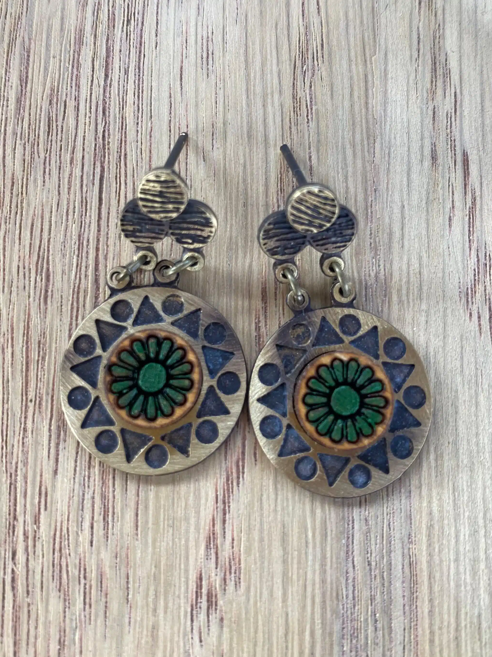 Falha Earrings 3 WhatsApp Image 2024 12 09 at 12.04.03 PM 1 scaled