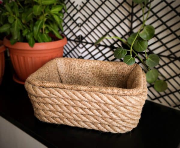 Country style storage basket - 100% natural jute