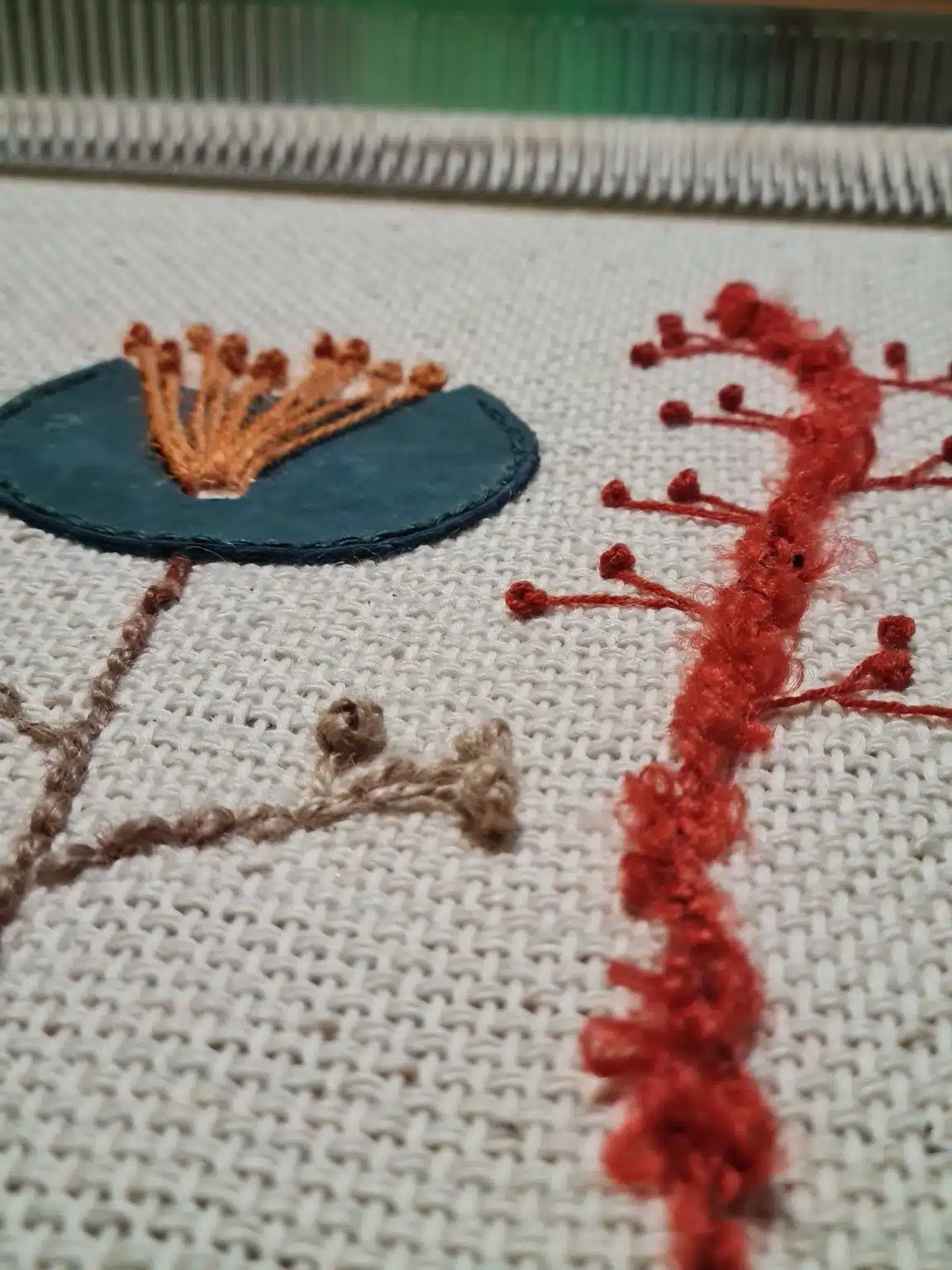 شنطه من نسيج النول اليدوي 6 ٢٠٢٤٠٩٢٩ ٢٣٢٥٤٤ scaled