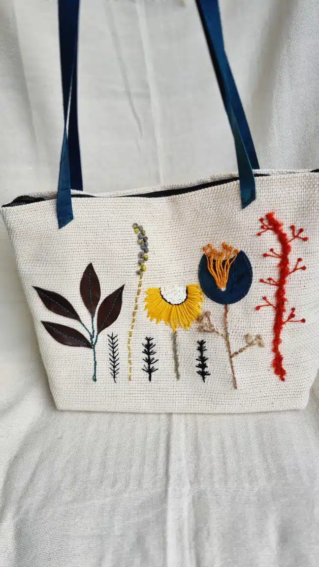 شنطه من نسيج النول اليدوي 2 ٢٠٢٤١٠١٧ ١٤٤٢٣٧ scaled