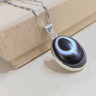 A beautiful agate pendant in silver 925