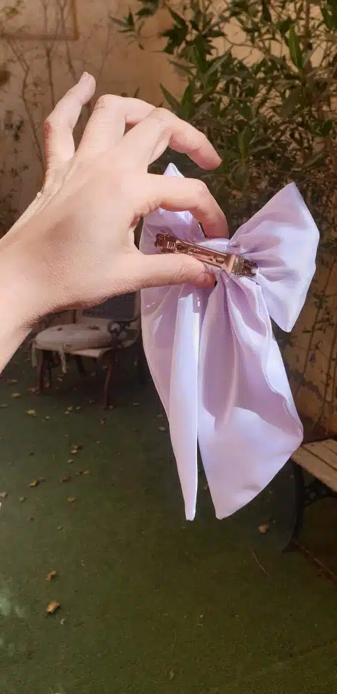 White hair bows 3 20250108 113118 scaled