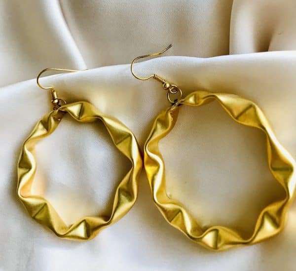 Gold plated circle earrings no