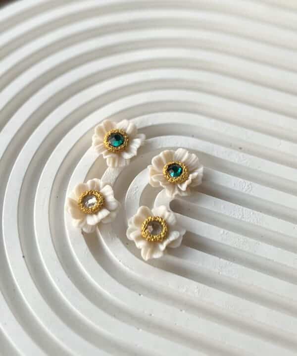 Small flower earrings