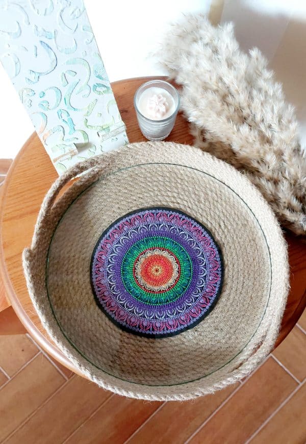 Jute tray mandala with glass