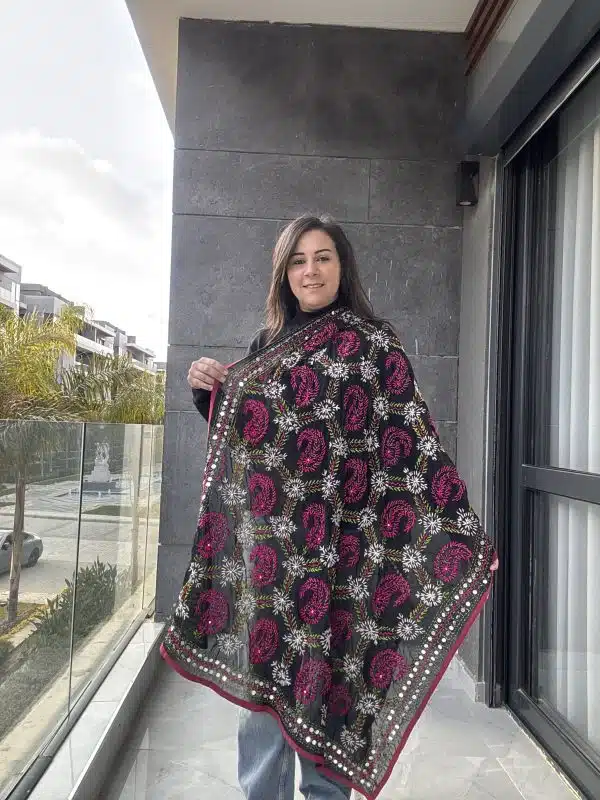 Black shawl