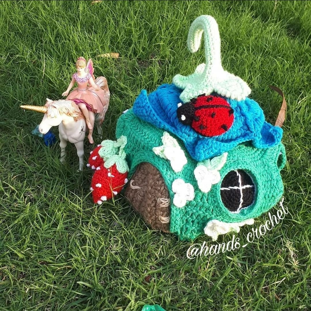 Tea pot cozy , cover 4 Screenshot 20250224 202749 Instagram