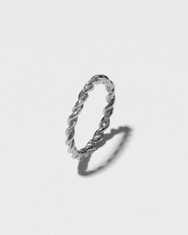 Just Rings Collection, Knuckle Twisted Ring