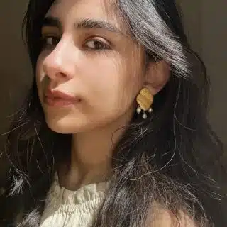 Laila 02 earrings - gold islamic design polymer clay earrings with natural dangling white pearls