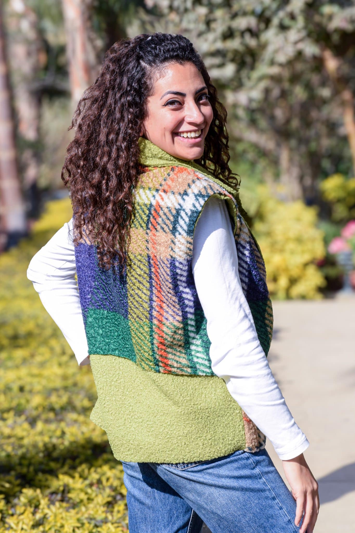 Green wool vest 2 IMG 7017 scaled