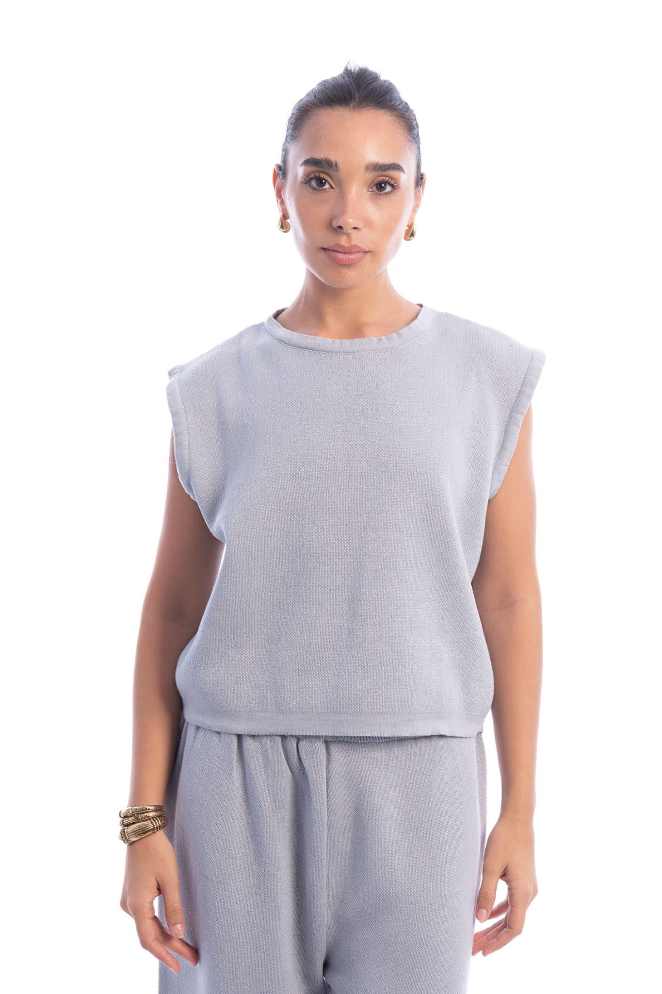 Grey sleeveless knit top 1 Grey sleeveless knit top