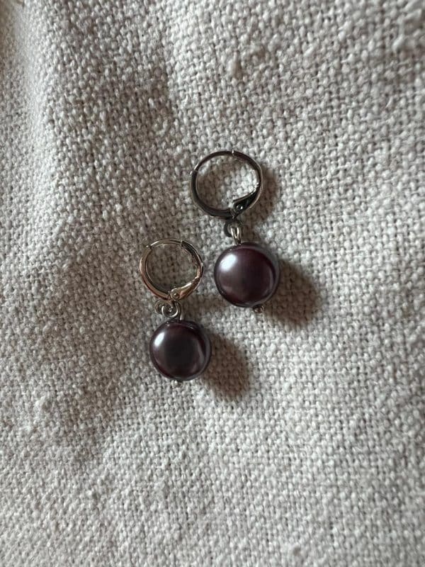 Purple pearl earrings